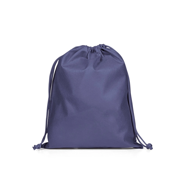 GIFT BAG M. Średniej wielkości torba typu plecak, wykonana z materiału włókninowego (60 g/m²)